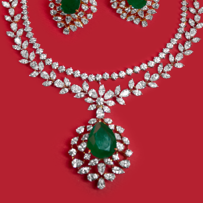 Contemporary Brilliant Cut Diamond Necklace made in Gold - TARASRI